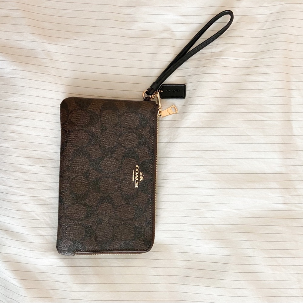NWOT Brown and Black “C” coach wristlet